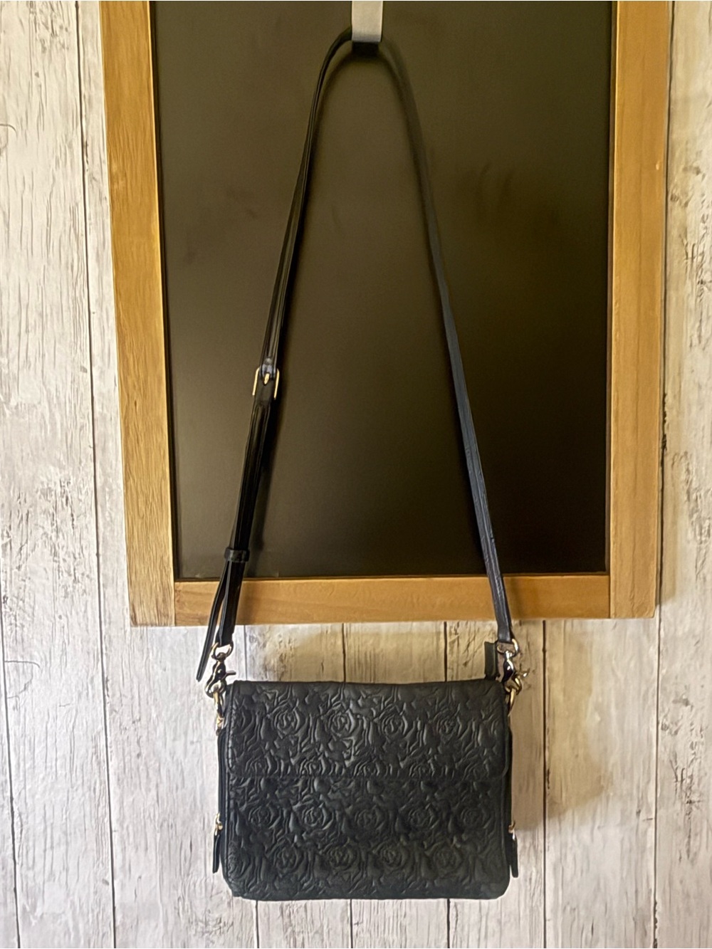 Gun Tote n’ Mamas brand Conceal and carry purse Rose embossed leather crossbody